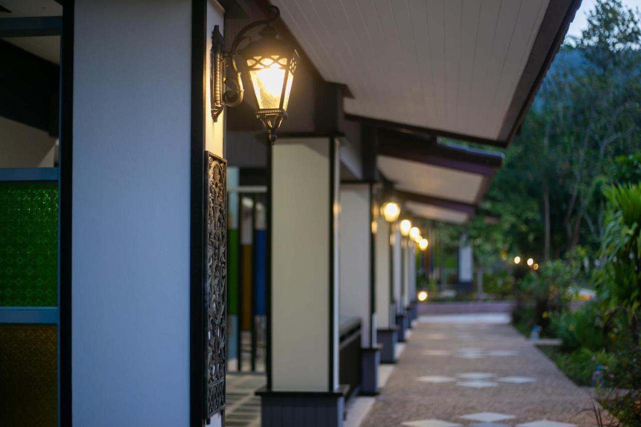 Loft Vintage Chalet resort Ko Lanta Eksteriør billede
